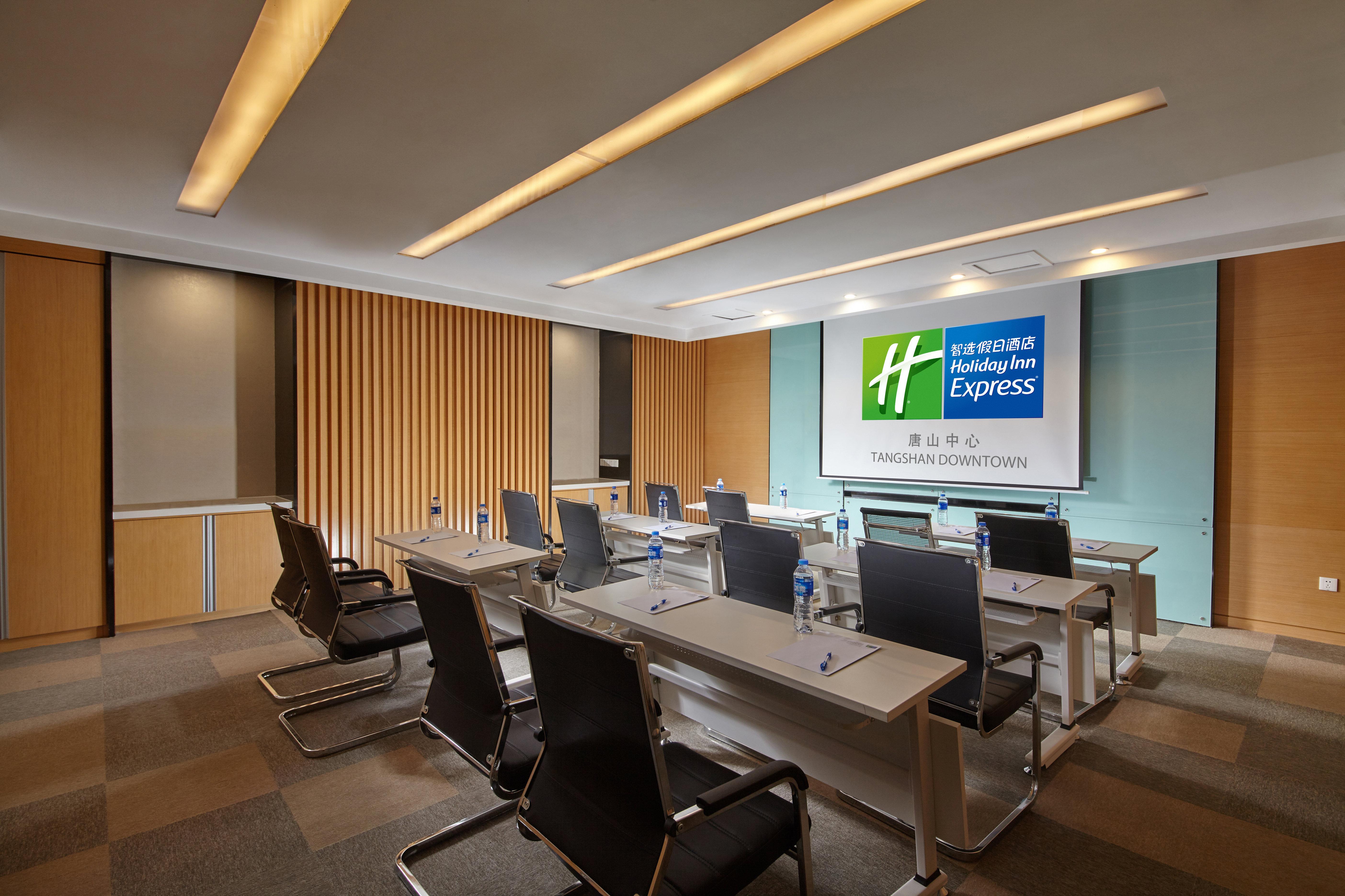 Holiday Inn Express Tangshan Downtown By Ihg Buitenkant foto