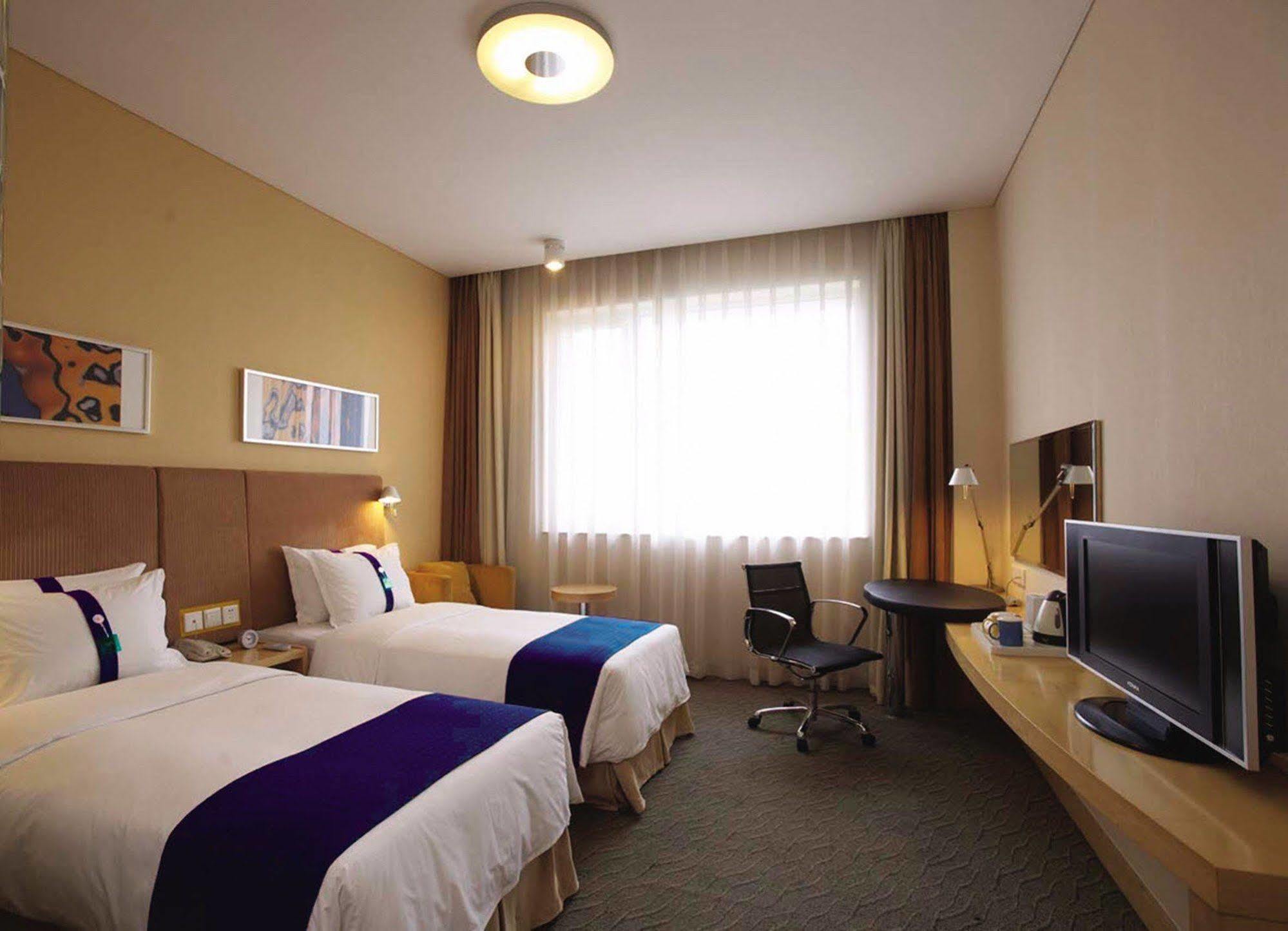 Holiday Inn Express Tangshan Downtown By Ihg Buitenkant foto
